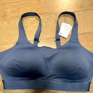NWT. Blue/gray lululemon fine line sports bra 36DD.